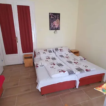 In - Balaton 43121 * Siófok