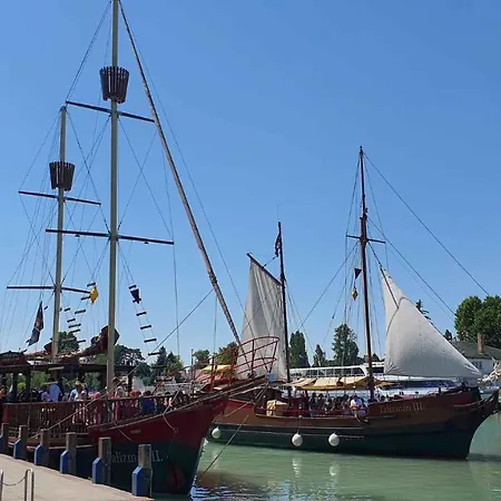 In - Balaton 43121 Шиофок