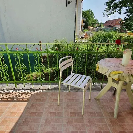 In - Balaton 43121 Апартаменты *